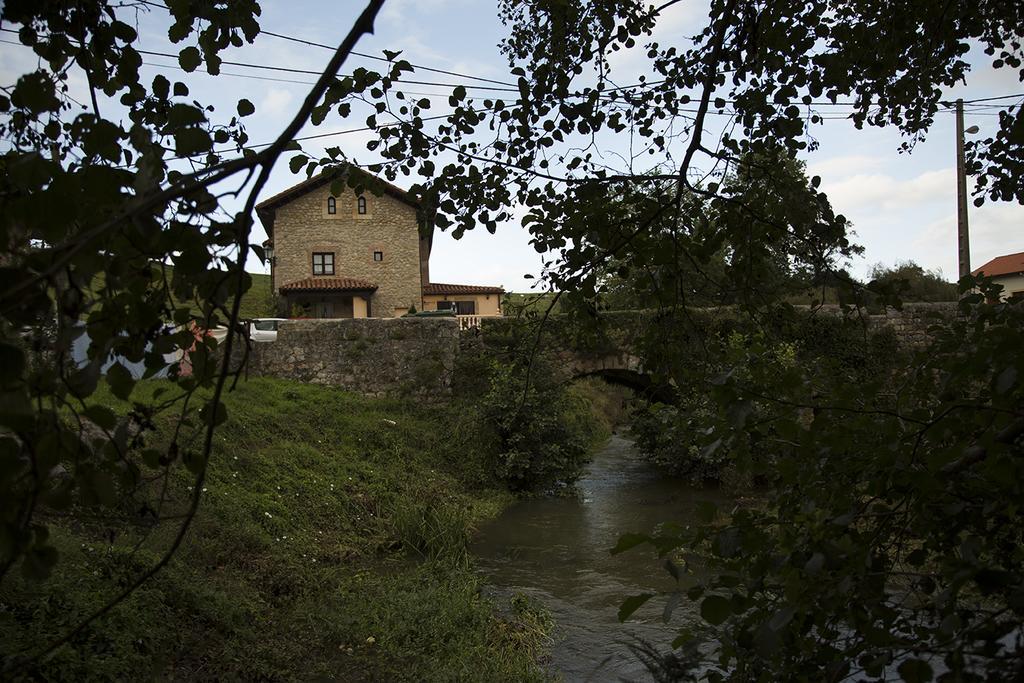 Trisileja En Puente Romano Tonanes Exterior photo